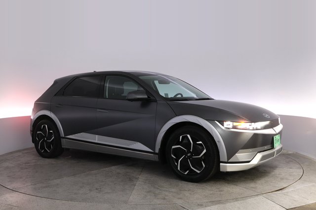 2023 Hyundai IONIQ 5 — photo 11 of 24