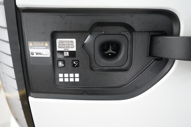 2026 Hyundai IONIQ 5 — photo 8 of 23