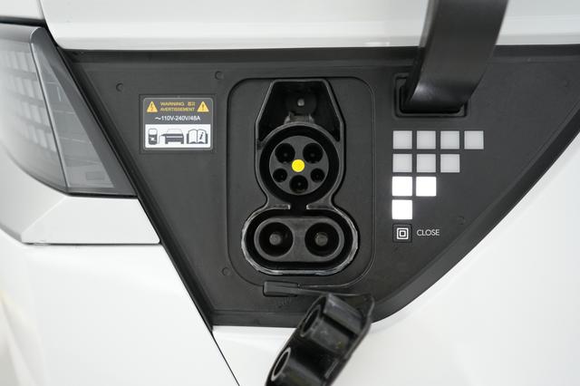 2024 Hyundai IONIQ 5 — photo 8 of 21