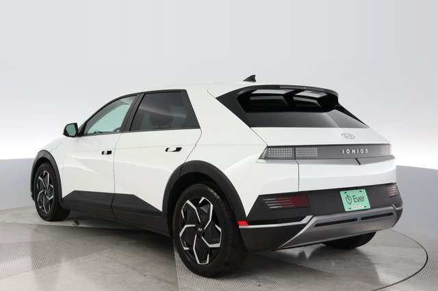 2024 Hyundai IONIQ 5 — photo 11 of 21