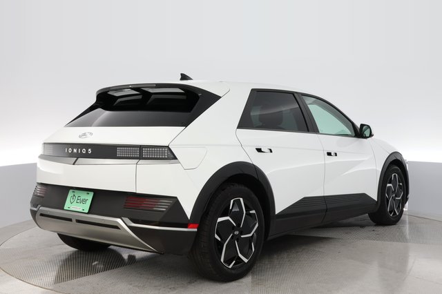2024 Hyundai IONIQ 5 — photo 2 of 21