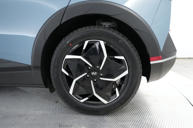 2024 Hyundai IONIQ 5 — photo 17 of 21