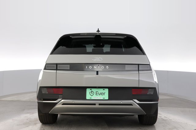 2024 Hyundai IONIQ 5 — photo 12 of 24