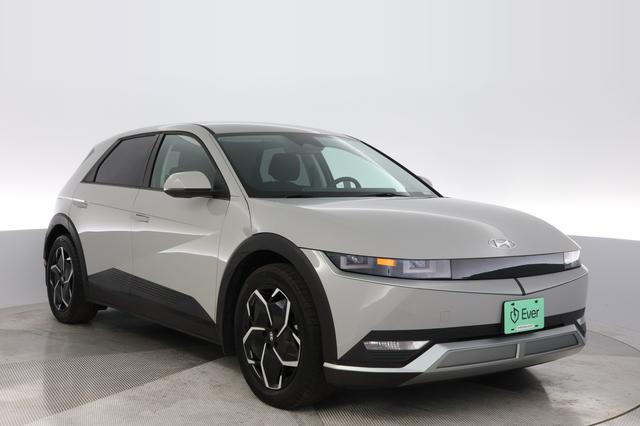 2024 Hyundai IONIQ 5 — photo 10 of 24