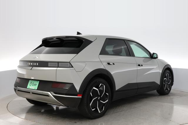 2024 Hyundai IONIQ 5 — photo 2 of 22