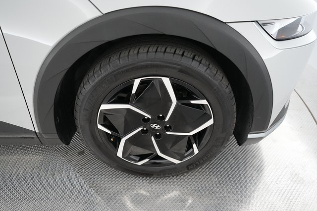 2024 Hyundai IONIQ 5 — photo 7 of 22