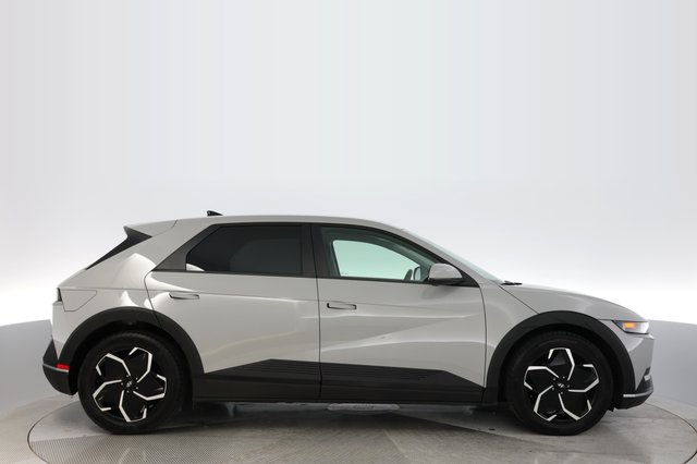 2024 Hyundai IONIQ 5 — photo 10 of 22