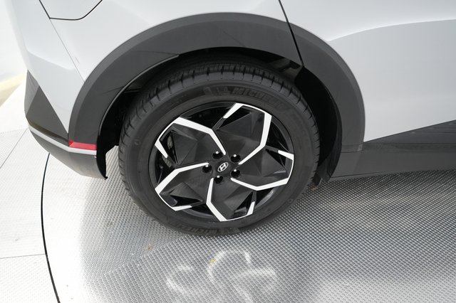 2024 Hyundai IONIQ 5 — photo 13 of 22