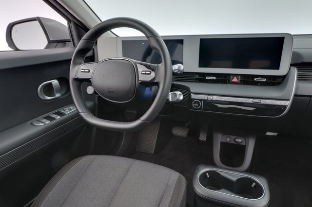 2024 Hyundai IONIQ 5 — photo 18 of 22