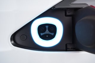 2020 Tesla Model X — photo 18 of 27
