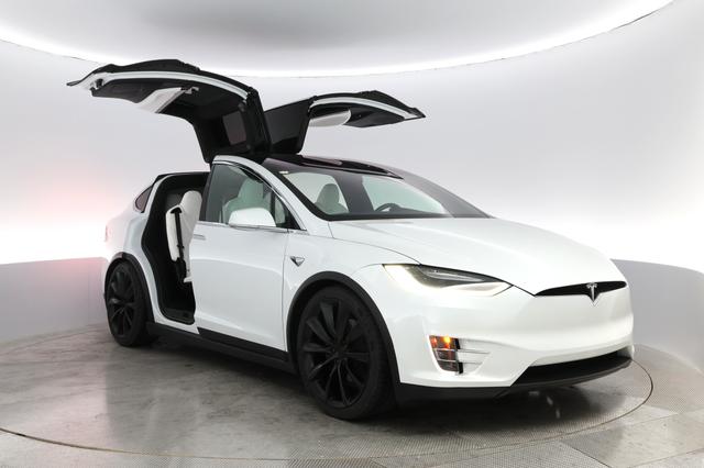2020 Tesla Model X — photo 5 of 27