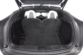 2020 Tesla Model X — photo 15 of 27