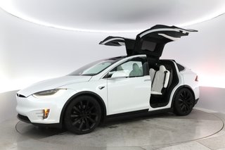 2020 Tesla Model X — photo 10 of 27