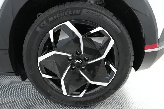 2024 Hyundai IONIQ 5 — photo 7 of 21