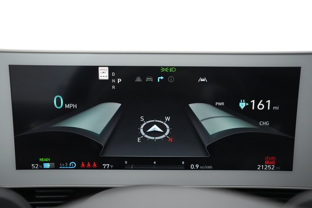 2024 Hyundai IONIQ 5 — photo 5 of 21
