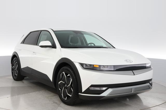 2024 Hyundai IONIQ 5 — photo 9 of 21