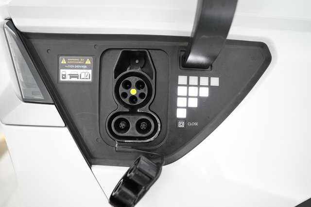 2024 Hyundai IONIQ 5 — photo 8 of 21