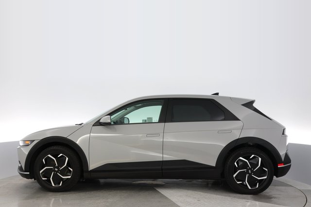 2024 Hyundai IONIQ 5 — photo 12 of 21