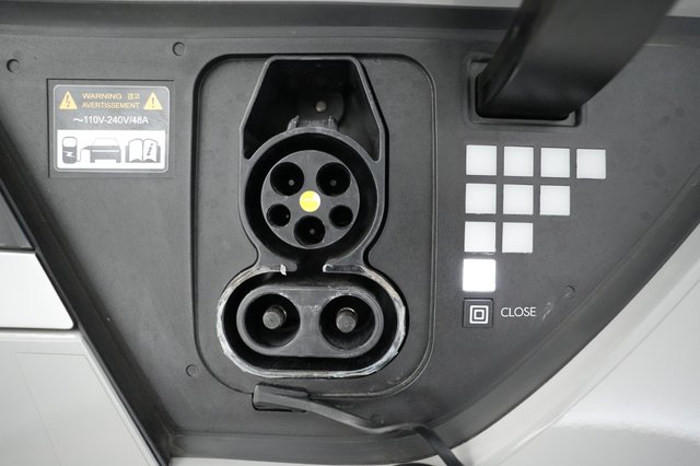 2024 Hyundai IONIQ 5 — photo 8 of 21