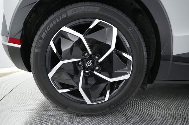 2024 Hyundai IONIQ 5 — photo 15 of 21