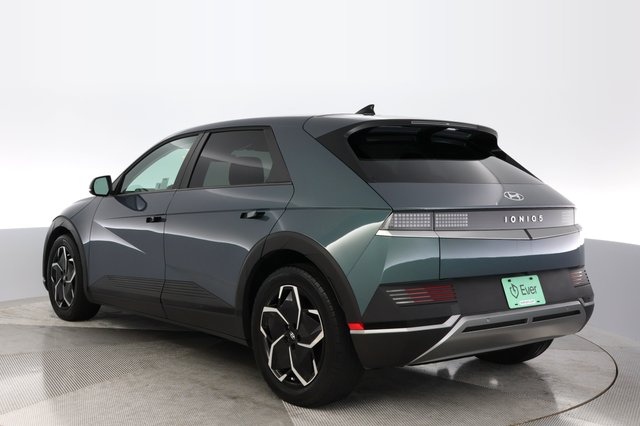 2024 Hyundai IONIQ 5 — photo 13 of 21