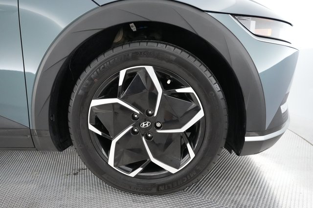 2024 Hyundai IONIQ 5 — photo 15 of 21