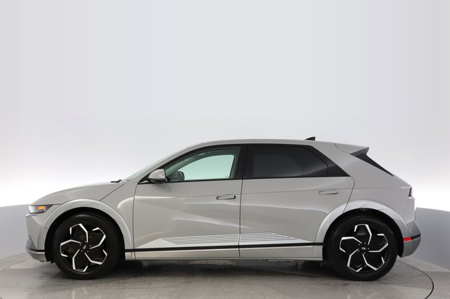 2024 Hyundai IONIQ 5 — photo 12 of 20