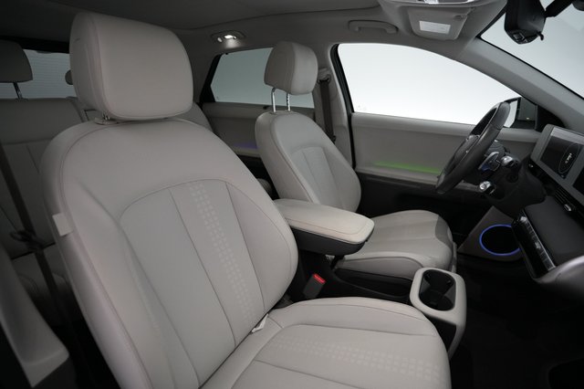 2024 Hyundai IONIQ 5 — photo 16 of 20
