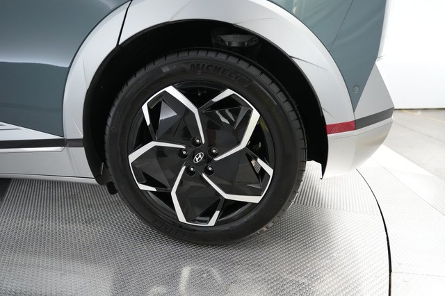 2024 Hyundai IONIQ 5 — photo 17 of 23