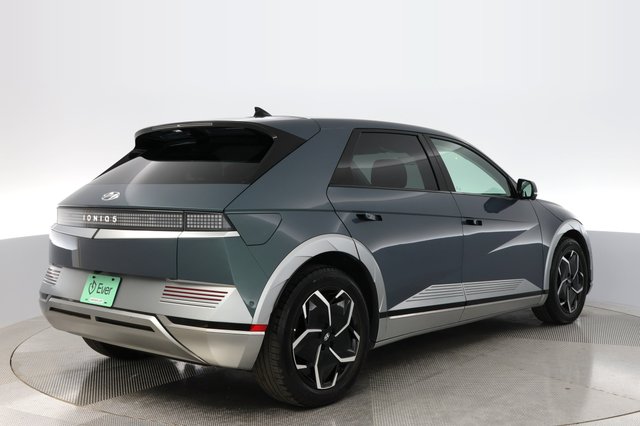 2024 Hyundai IONIQ 5 — photo 2 of 19