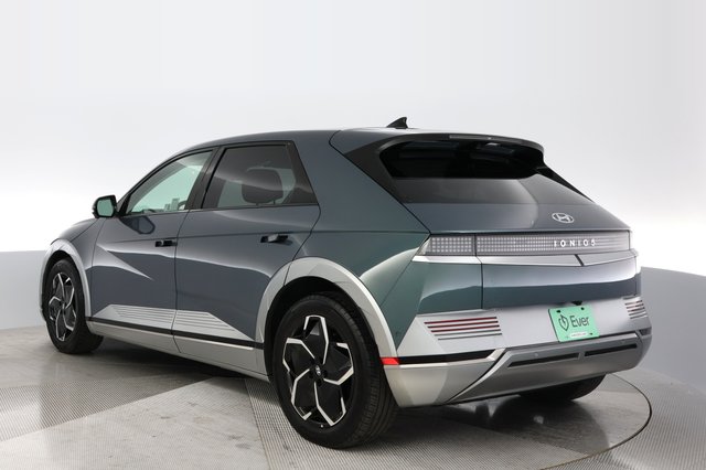 2024 Hyundai IONIQ 5 — photo 11 of 19
