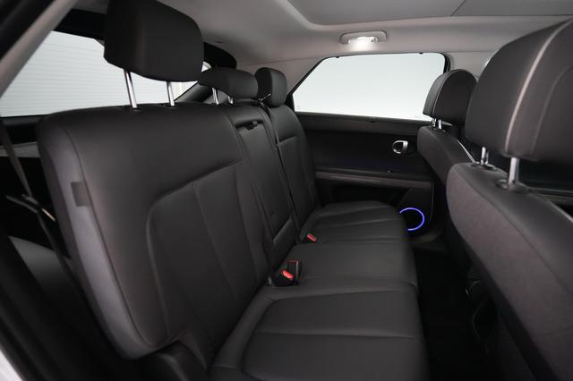 2024 Hyundai IONIQ 5 — photo 4 of 21
