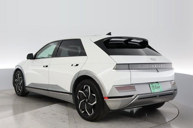 2024 Hyundai IONIQ 5 — photo 11 of 21