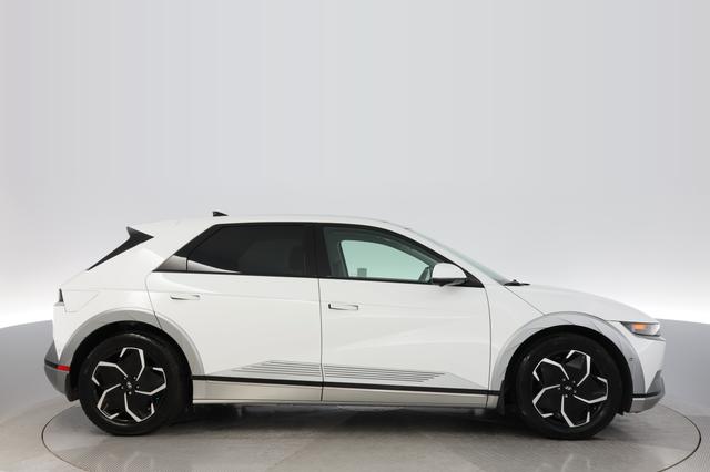 2024 Hyundai IONIQ 5 — photo 10 of 21