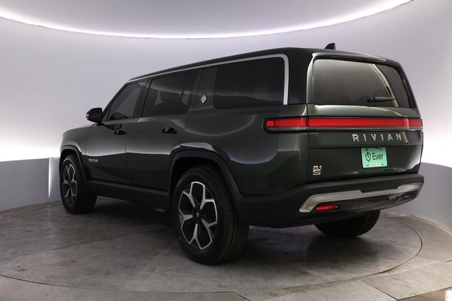 2023 Rivian R1S