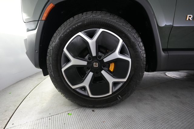 2023 Rivian R1S