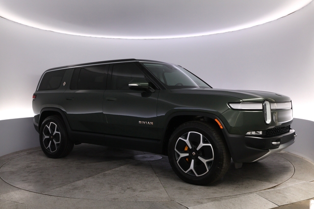 2023 Rivian R1S