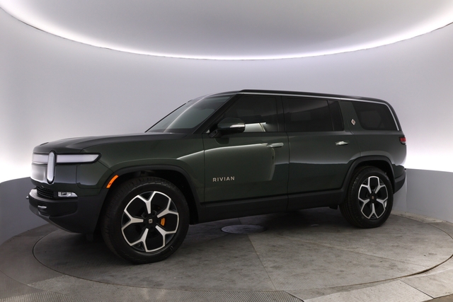 2023 Rivian R1S