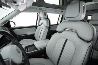 2023 Rivian R1S — photo 3 of 25
