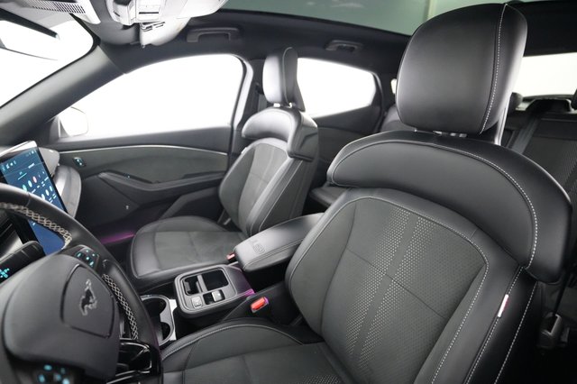 2025 Ford Mustang Mach-E — photo 3 of 28