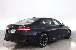2025 BMW i5 — photo 2 of 23