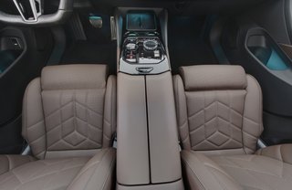 2025 BMW i5 — photo 22 of 23