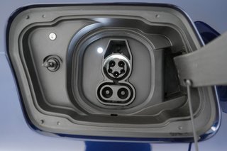 2025 BMW i5 — photo 8 of 23