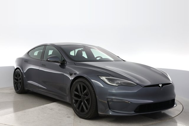 2023 Tesla Model S — photo 9 of 21