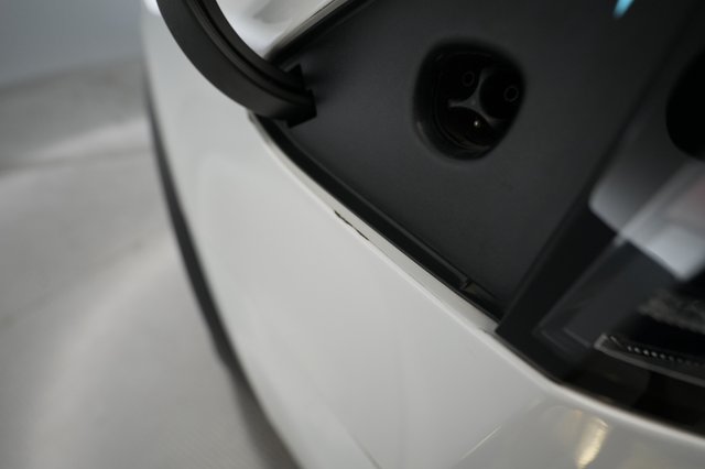 2023 Tesla Model X — photo 24 of 25
