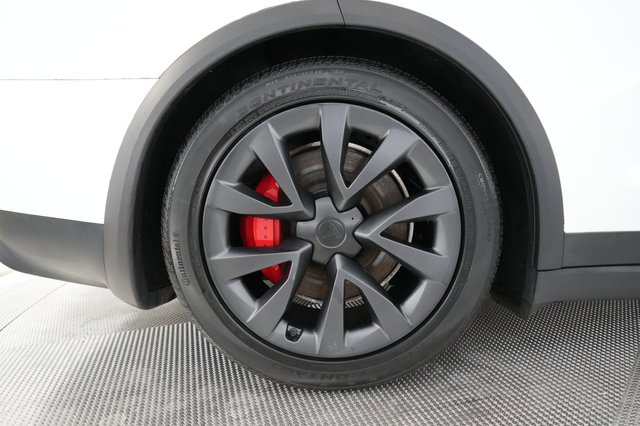 2023 Tesla Model X — photo 7 of 25