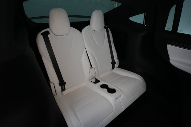 2023 Tesla Model X — photo 21 of 25