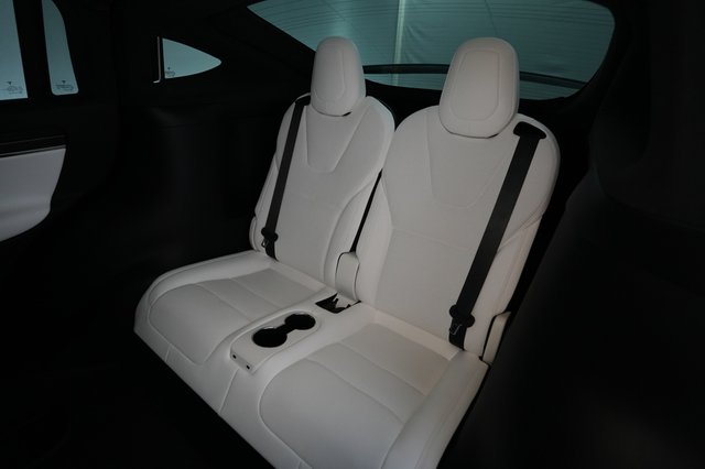 2023 Tesla Model X — photo 20 of 25