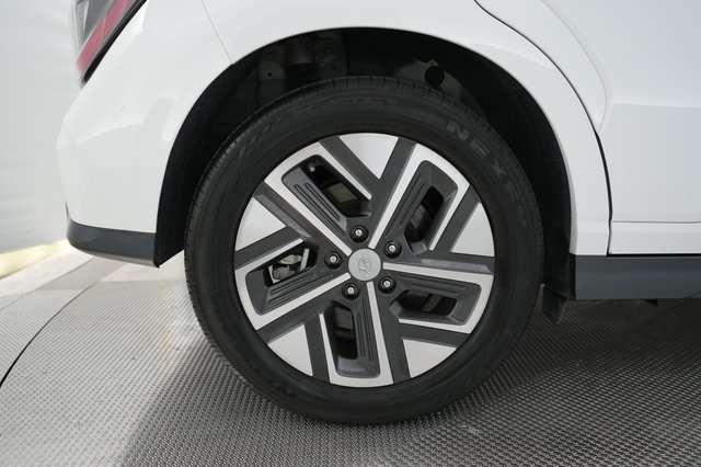 2023 Hyundai Kona Electric — photo 7 of 23
