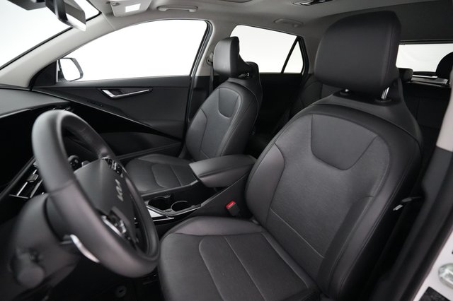 2023 Kia Niro EV — photo 3 of 20